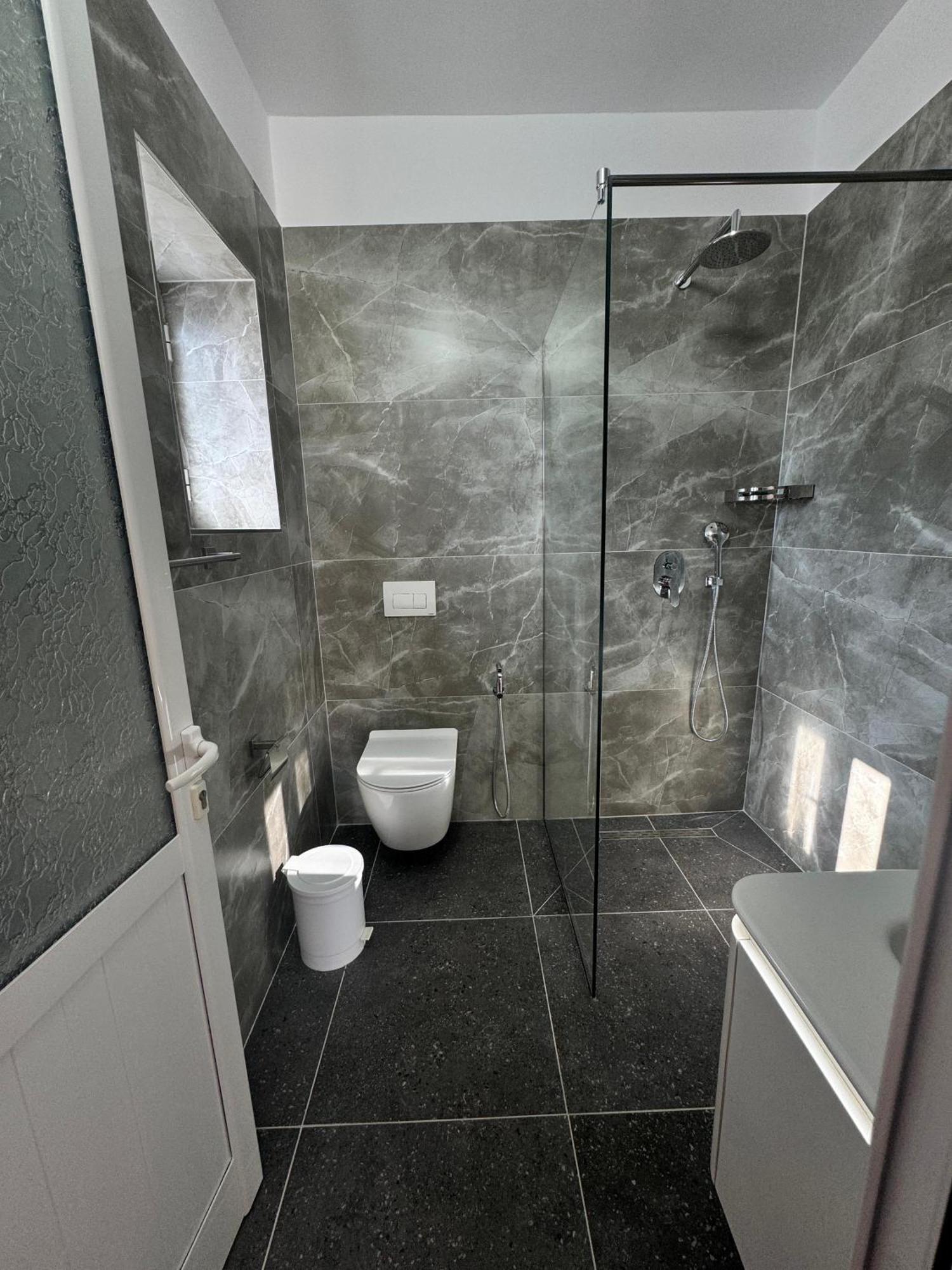 Room With Amazing Sea View Himare Bagian luar foto