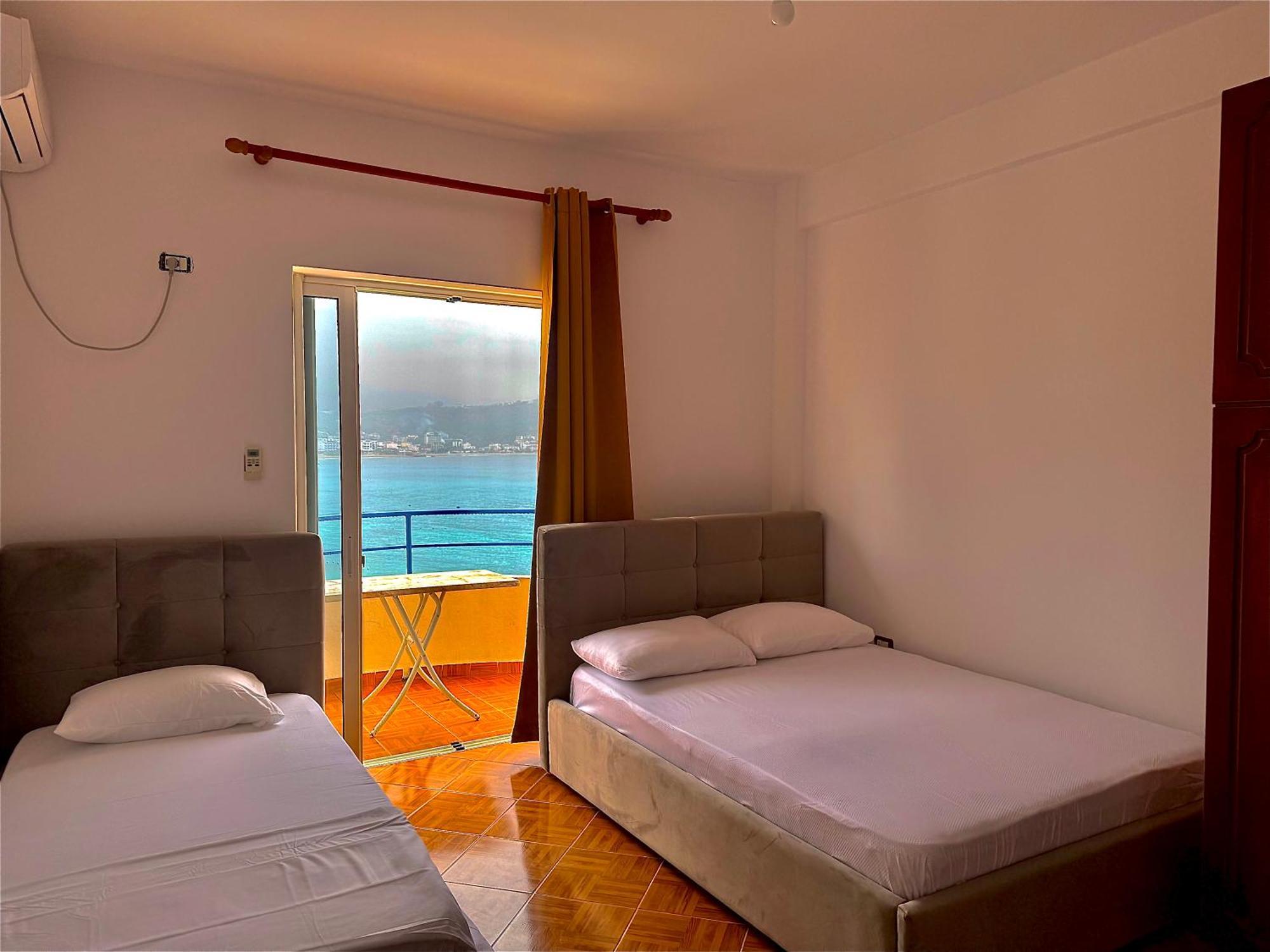 Room With Amazing Sea View Himare Bagian luar foto