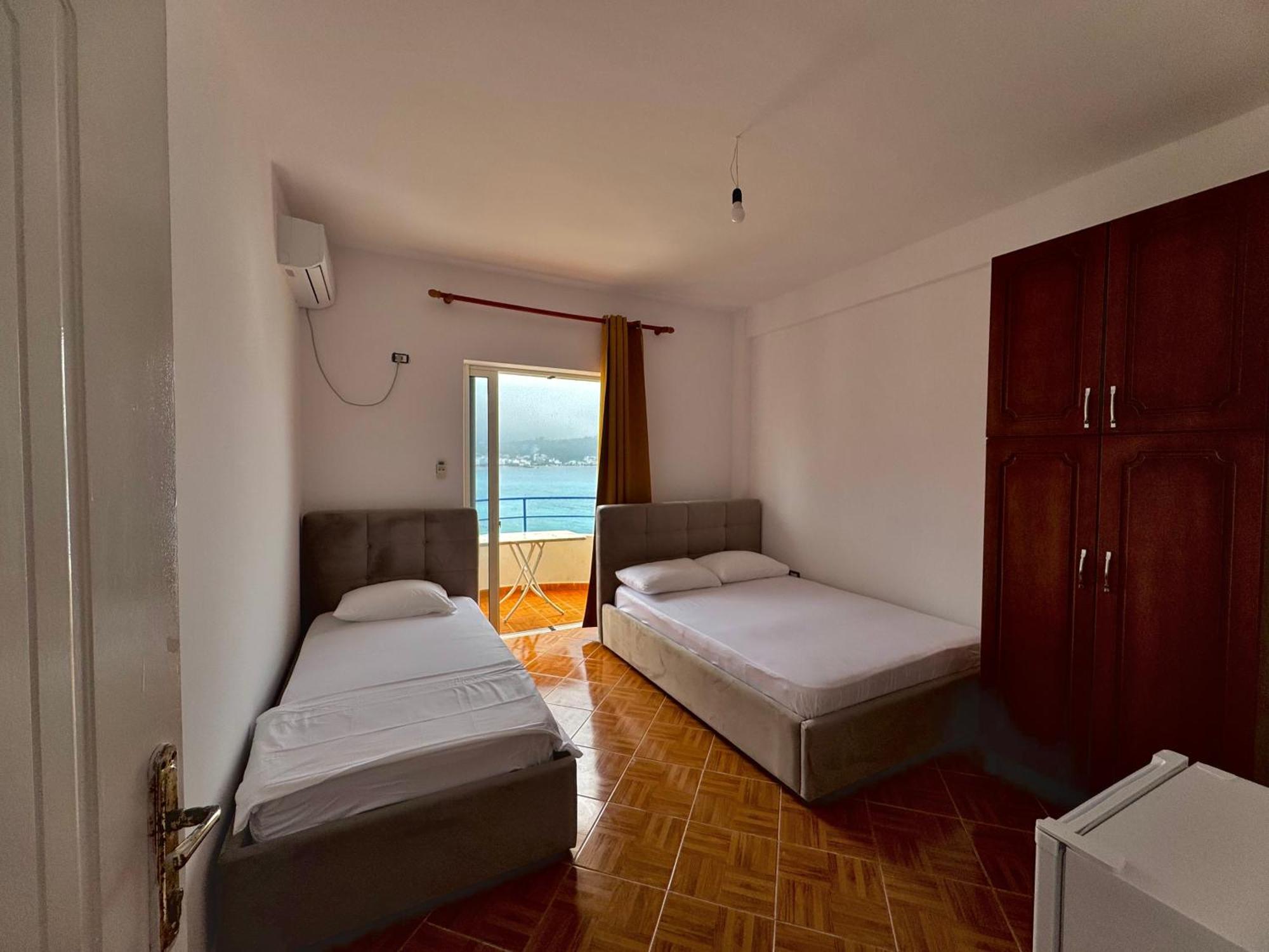 Room With Amazing Sea View Himare Bagian luar foto